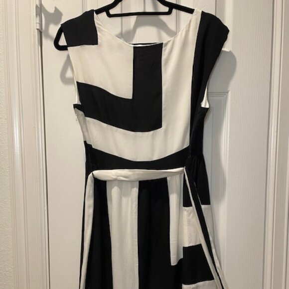 MM Couture Dress Black and White Mod Print 100% Silk Size Large - Picture 2 of 6